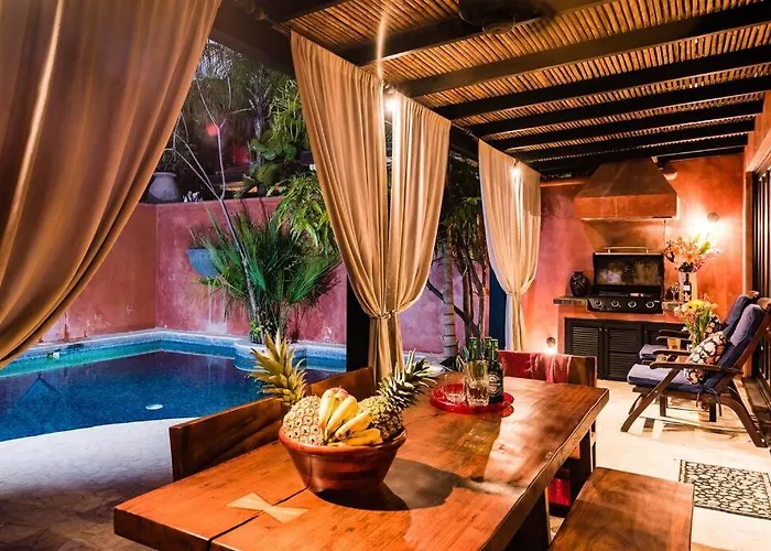 Luxury Villa, Near The With A Private Pool Holiday home *