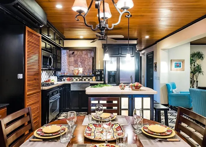 Luxury Villa, Near The With A Private Pool Holiday home Tamarindo