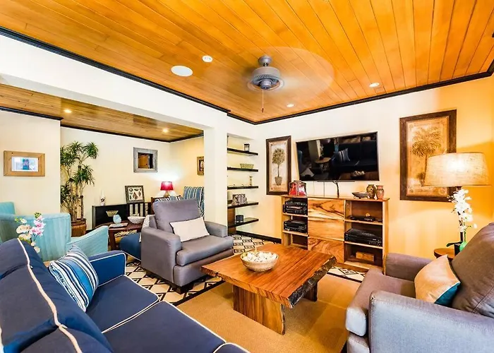 Luxury Villa, Near The With A Private Pool