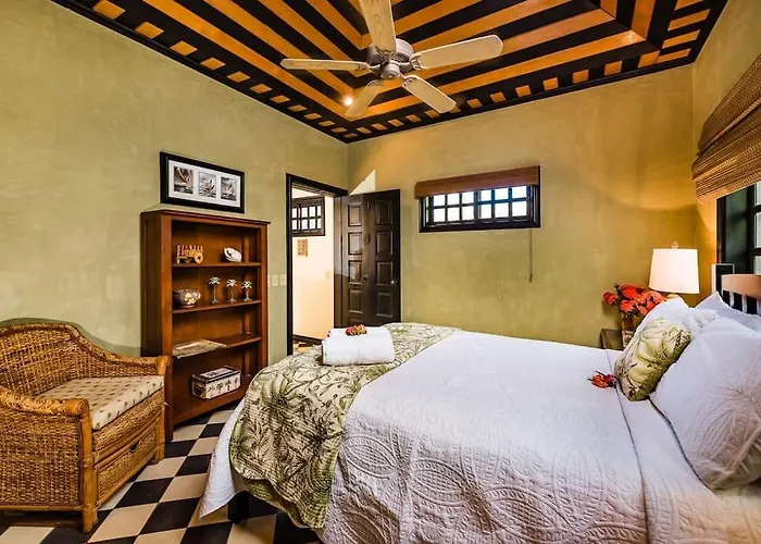Luxury Villa, Near The With A Private Pool Tamarindo